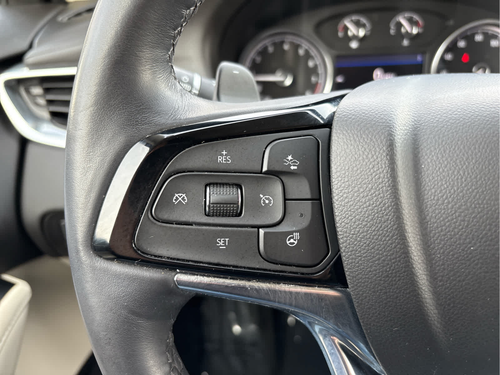 2024 Buick Enclave AWD 4dr Essence