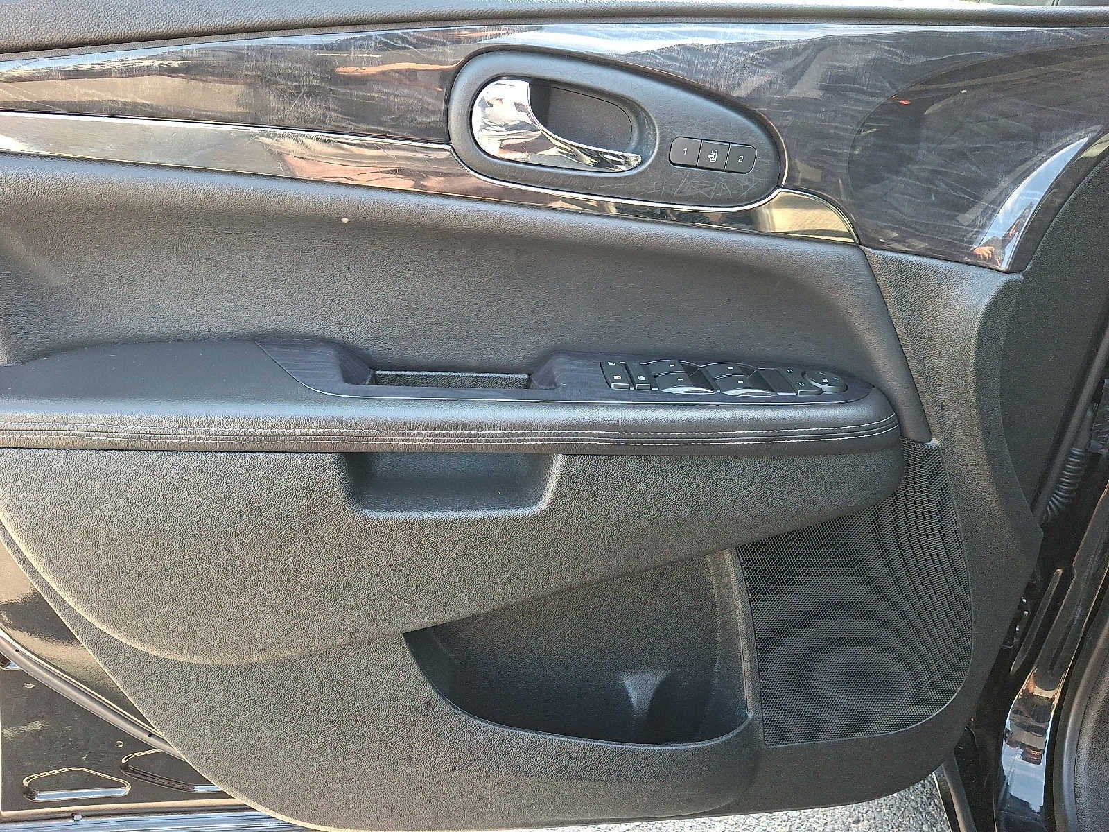 2017 Buick Enclave FWD 4dr Leather