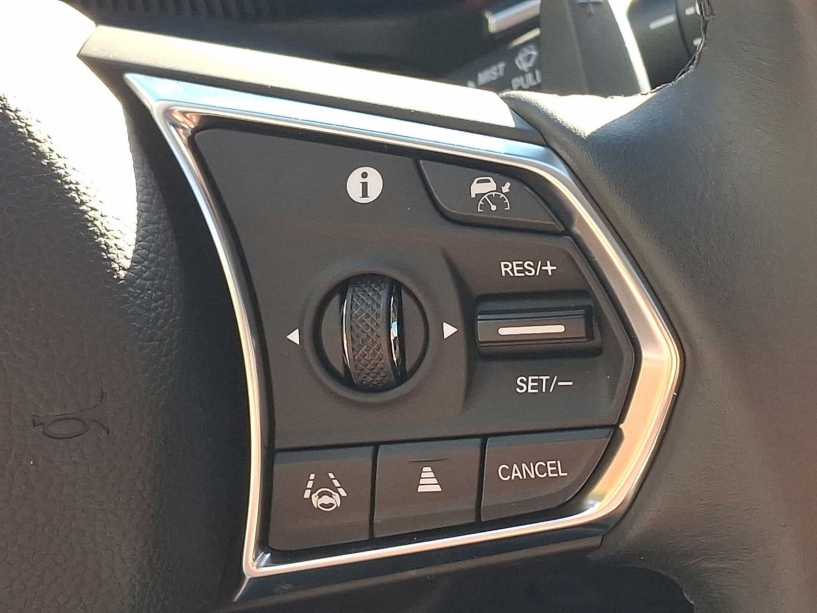 2024 Acura MDX SH-AWD w/Technology Package