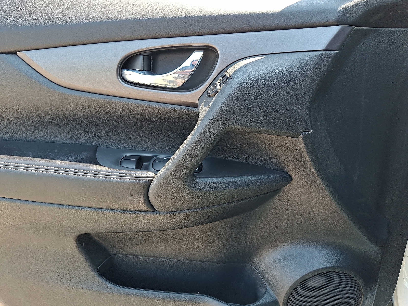 2016 Nissan Rogue AWD 4dr S
