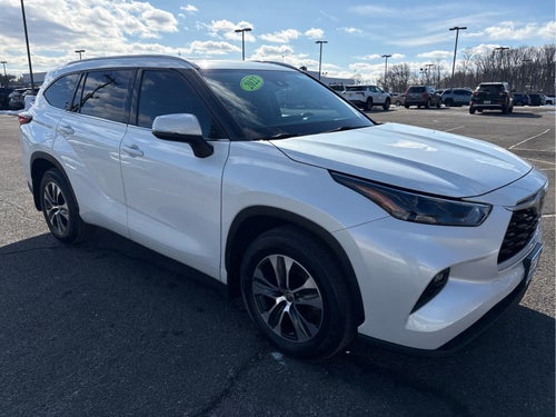 2022 Toyota Highlander XLE AWD