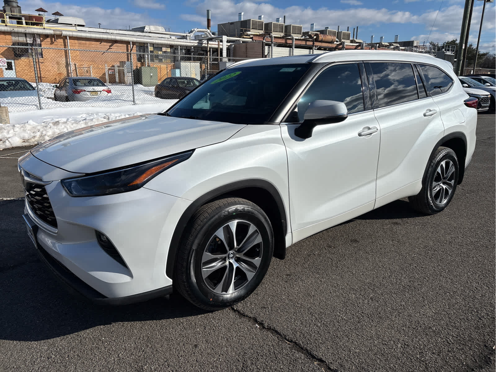 2022 Toyota Highlander XLE AWD