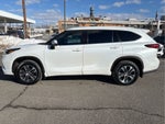 2022 Toyota Highlander XLE AWD