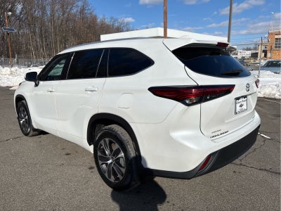 2022 Toyota Highlander XLE AWD