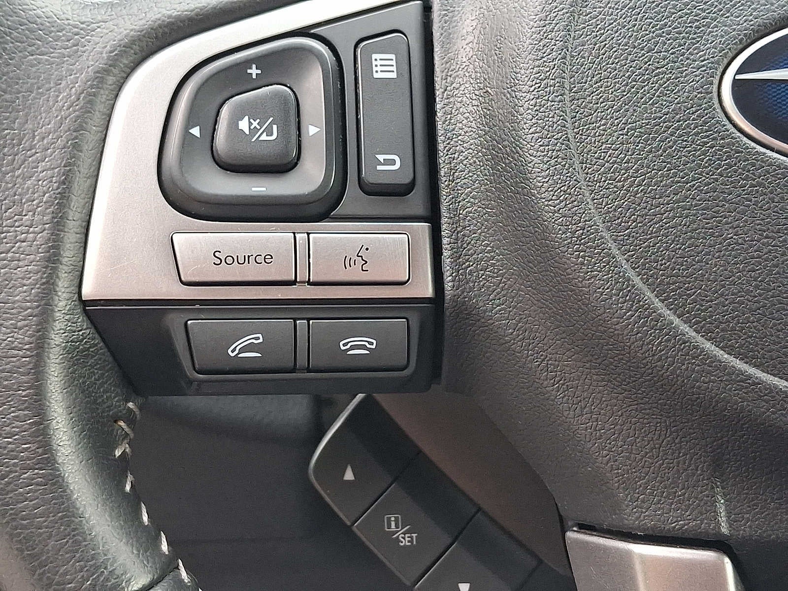 2018 Subaru Forester 2.5i Limited CVT