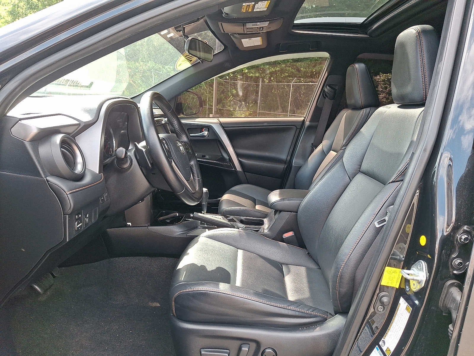 2016 Toyota RAV4 AWD 4dr SE