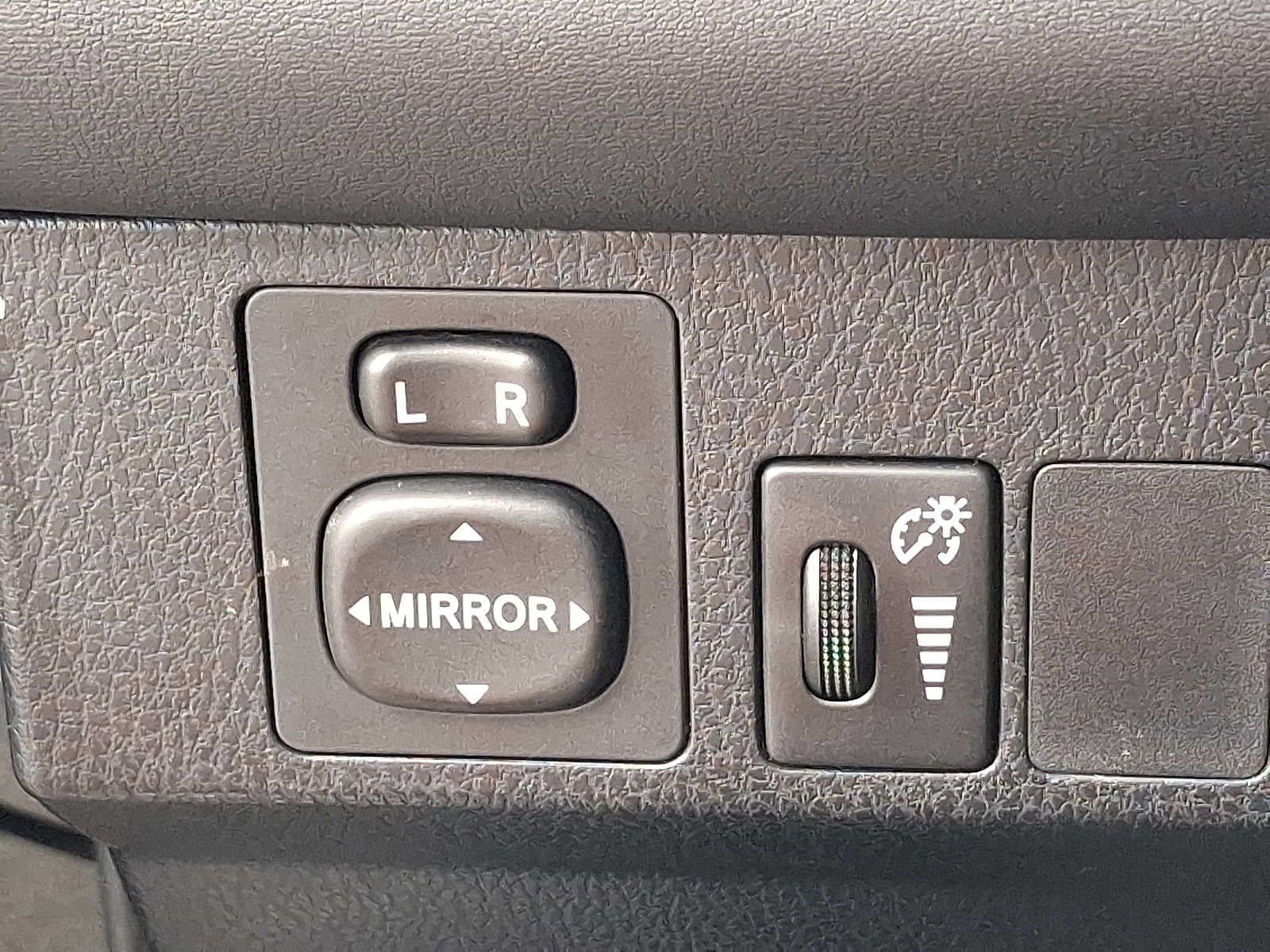 2016 Toyota RAV4 AWD 4dr SE