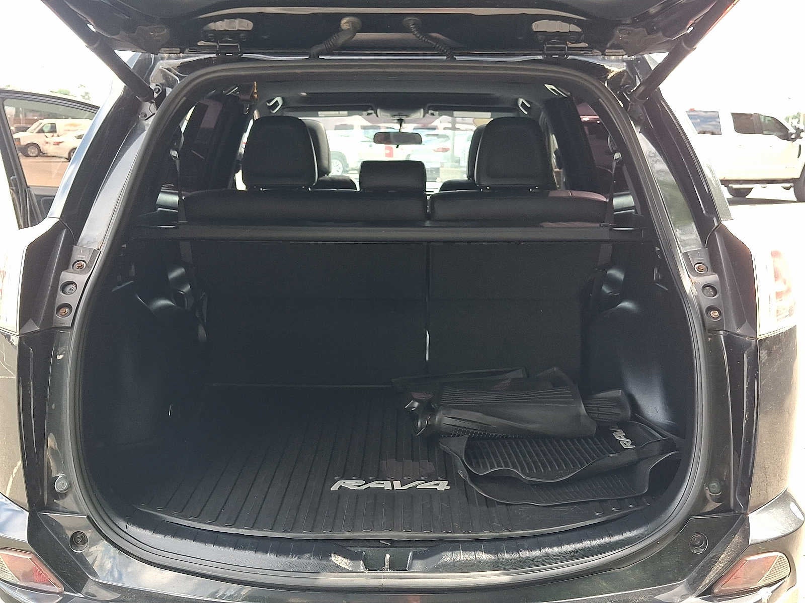 2016 Toyota RAV4 AWD 4dr SE