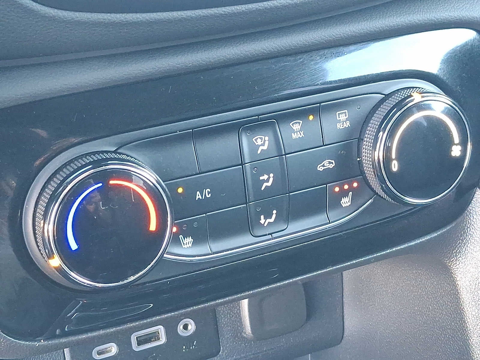 2023 Buick Encore GX AWD 4dr Preferred