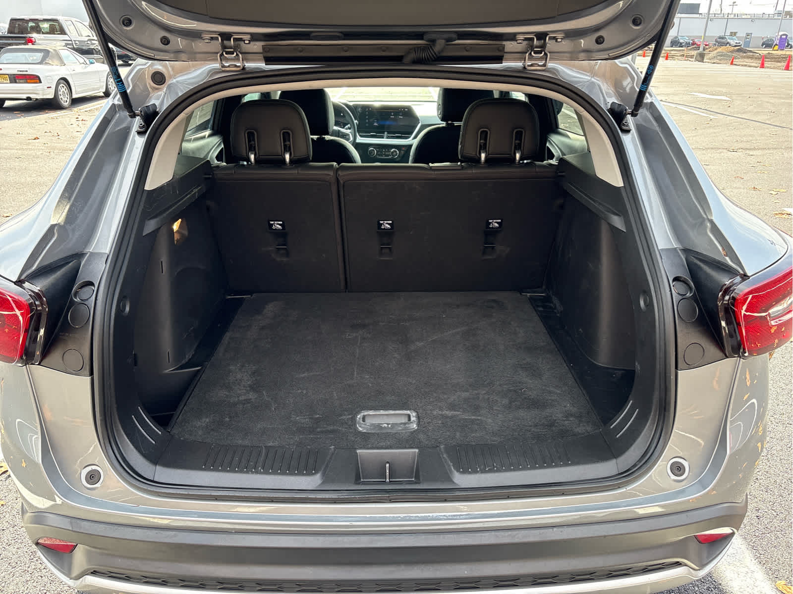 2024 Chevrolet Trax FWD 4dr LT