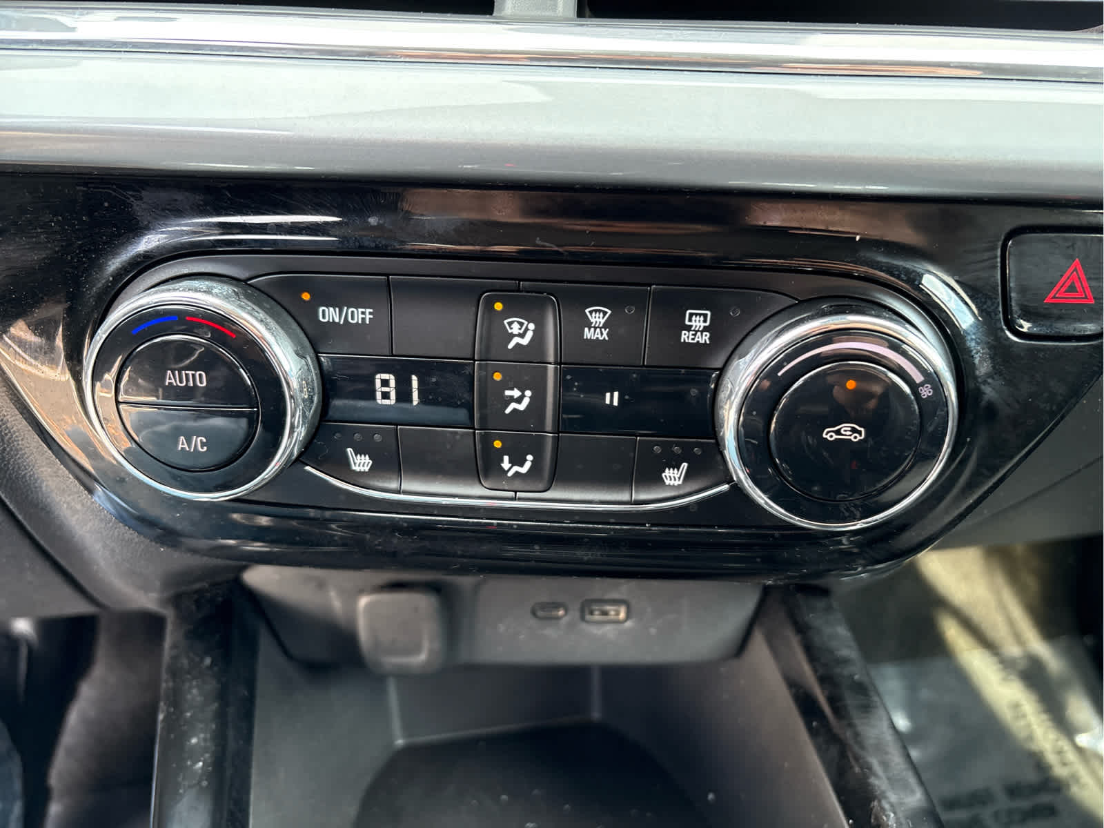 2024 Chevrolet Trax FWD 4dr LT