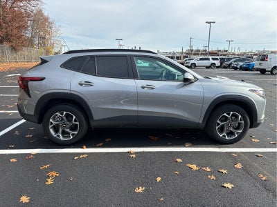 2024 Chevrolet Trax FWD 4dr LT