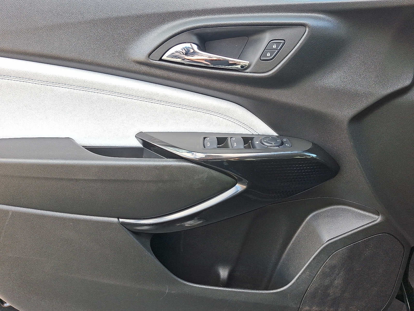 2024 Chevrolet Trax FWD 4dr LT