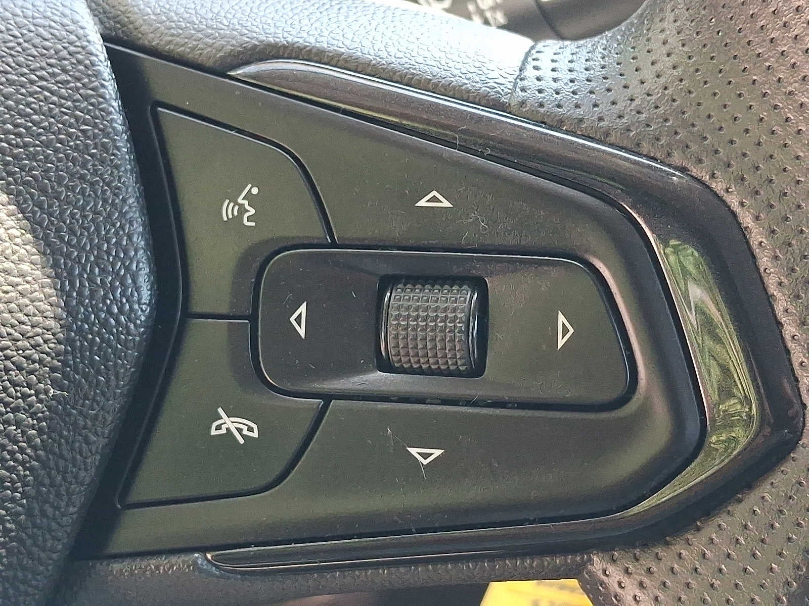 2023 Chevrolet TrailBlazer AWD 4dr LS