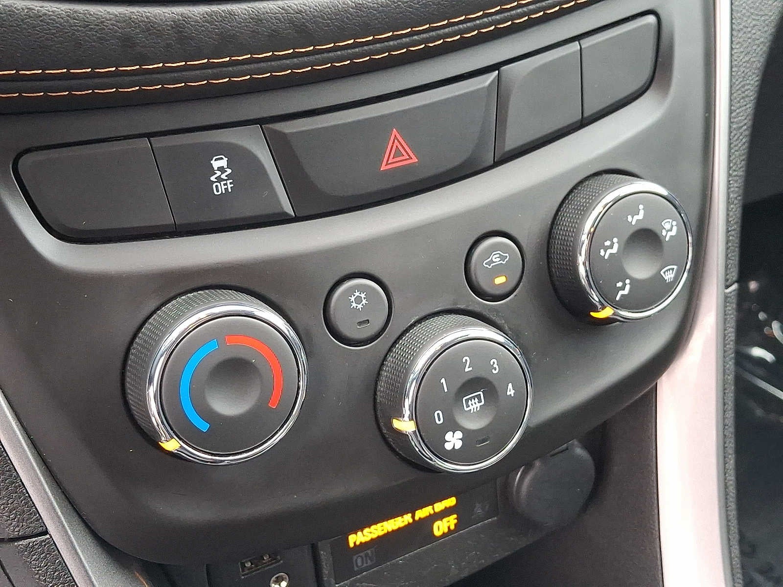 2020 Chevrolet Trax AWD 4dr LT