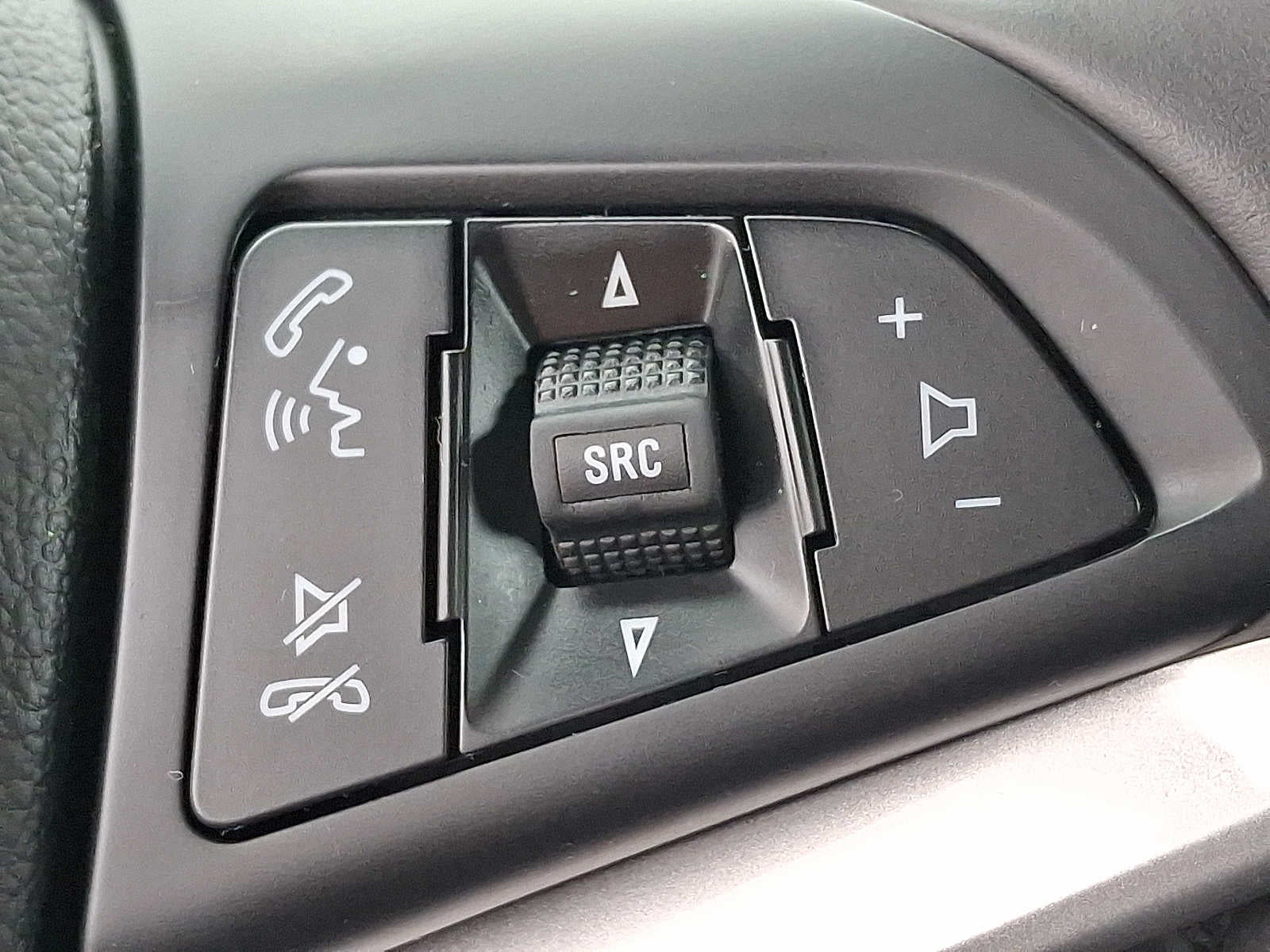 2020 Chevrolet Trax AWD 4dr LT