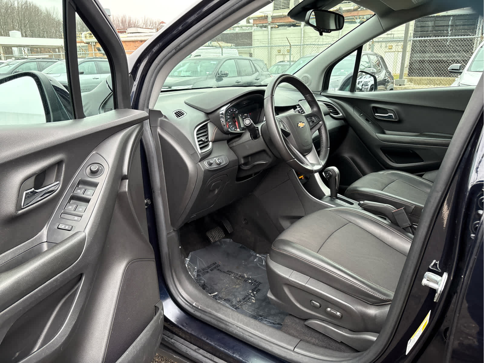 2022 Chevrolet Trax AWD 4dr LT