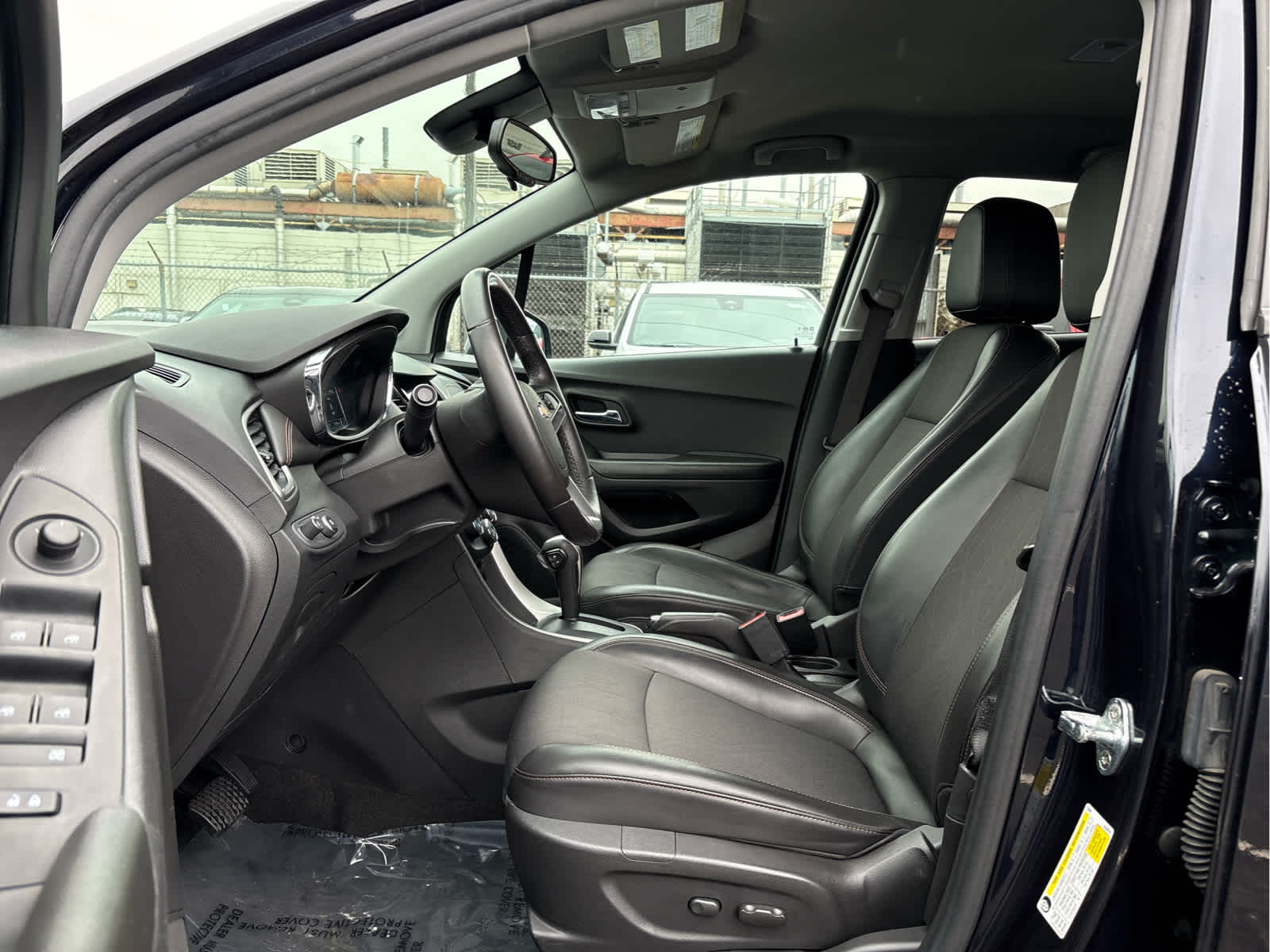 2022 Chevrolet Trax AWD 4dr LT