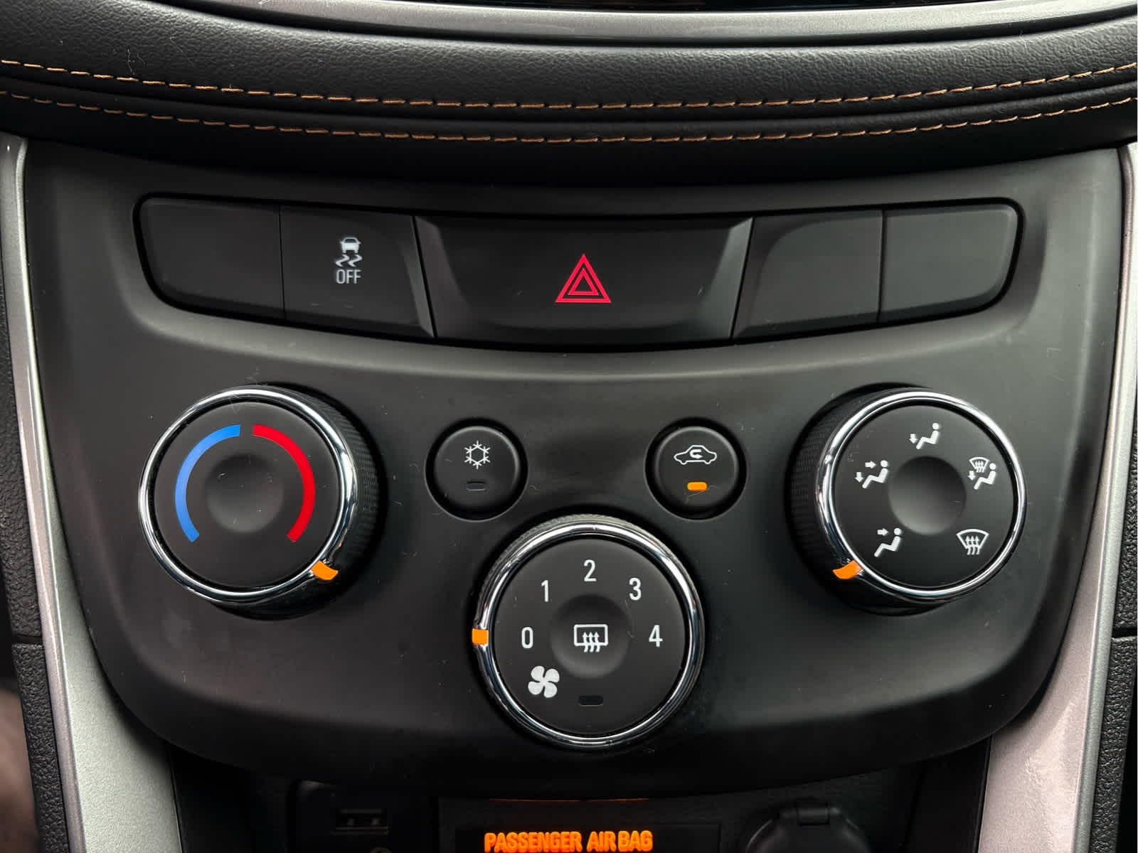 2022 Chevrolet Trax AWD 4dr LT