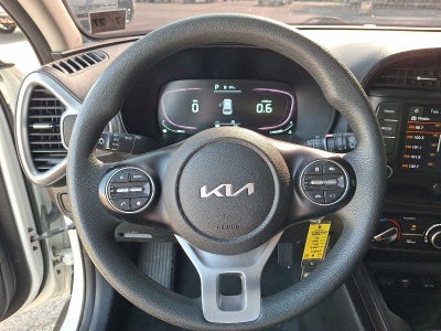 2023 Kia Soul LX IVT