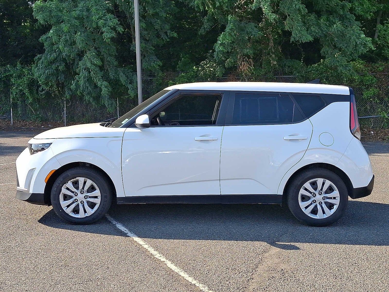 2023 Kia Soul LX IVT