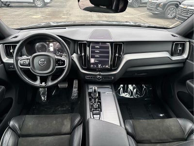 2019 Volvo XC60 T8 eAWD Plug-In Hybrid R-Design