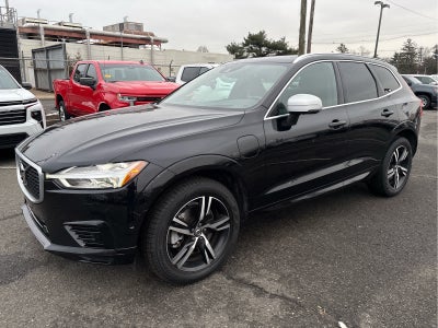 2019 Volvo XC60 T8 eAWD Plug-In Hybrid R-Design