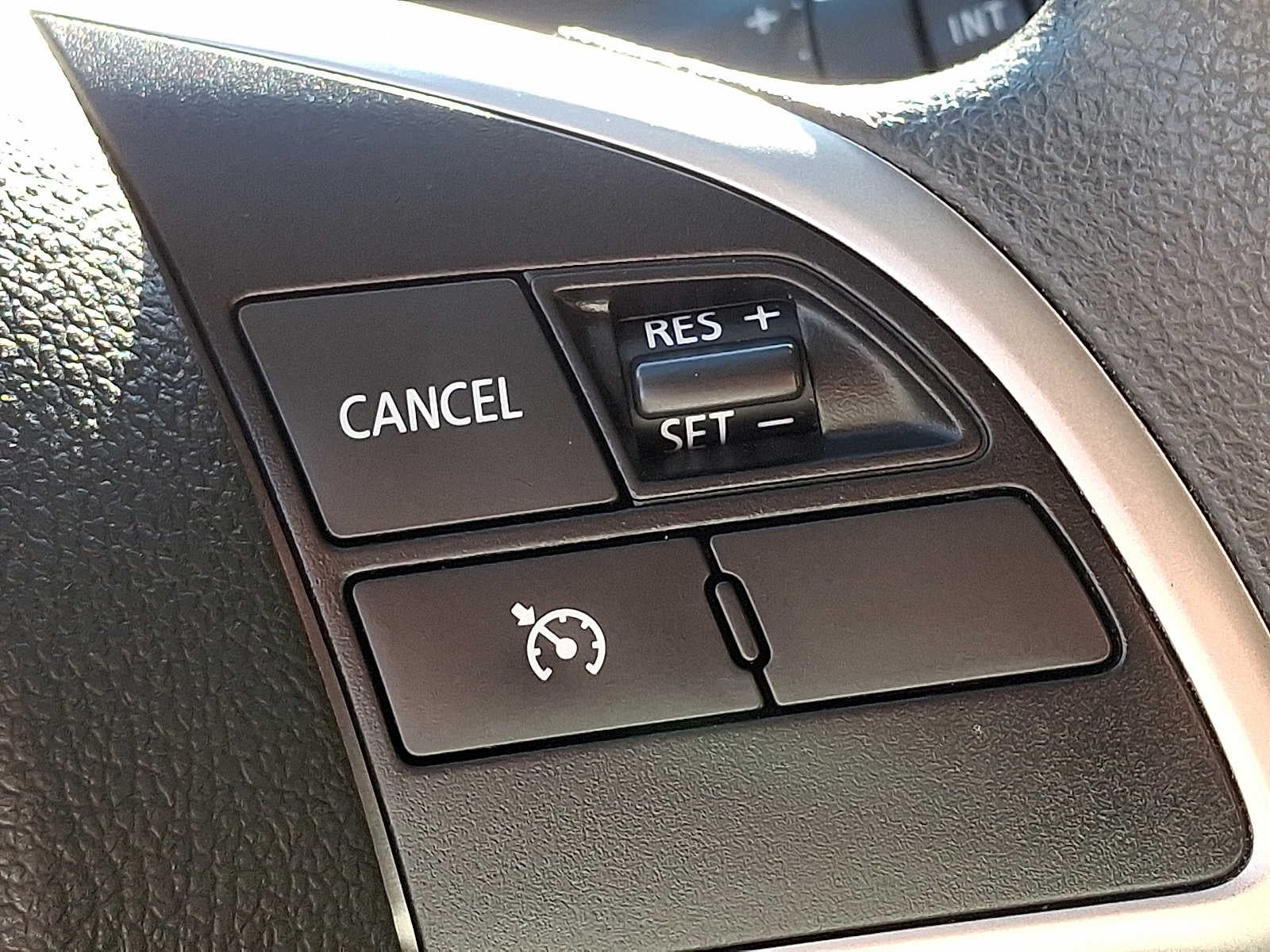 2024 Mitsubishi Mirage ES CVT