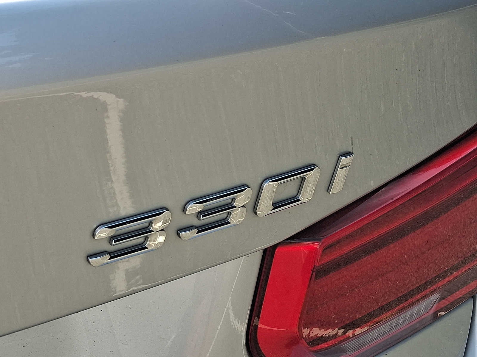 2018 BMW 3 Series 330i xDrive Sedan