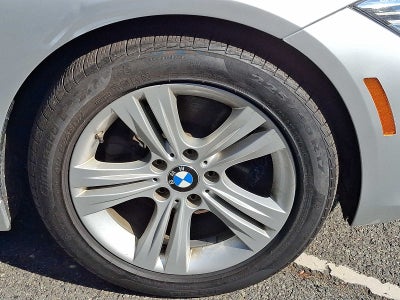 2018 BMW 3 Series 330i xDrive Sedan