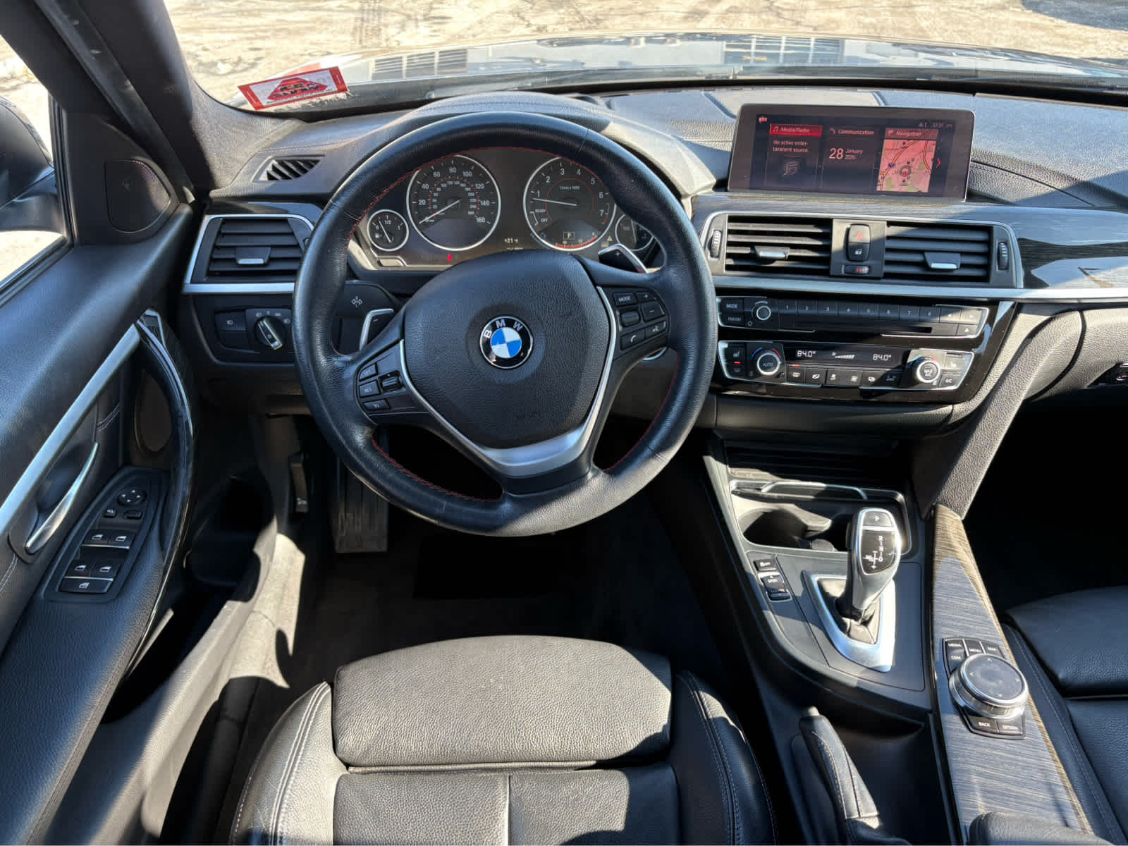 2018 BMW 3 Series 330i xDrive Sedan