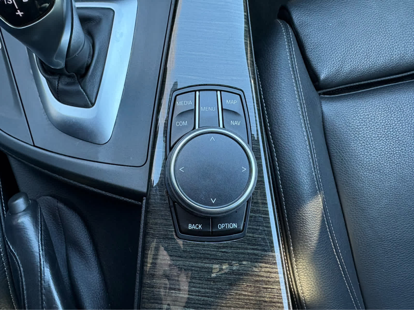 2018 BMW 3 Series 330i xDrive Sedan