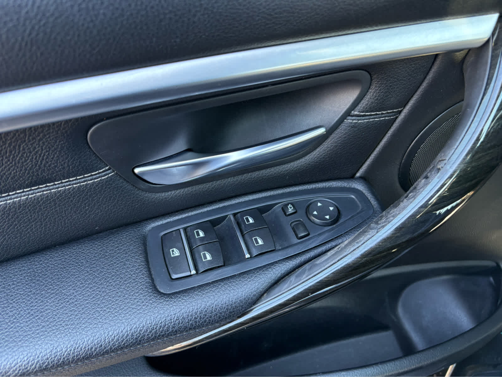 2018 BMW 3 Series 330i xDrive Sedan