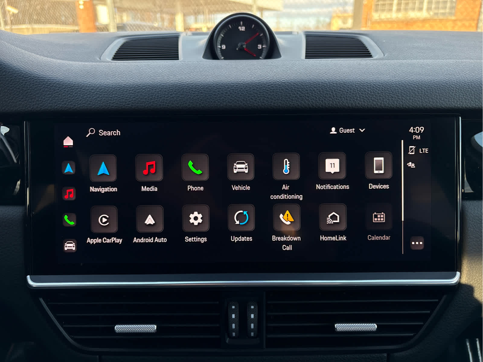 2022 Porsche Cayenne Platinum Edition AWD