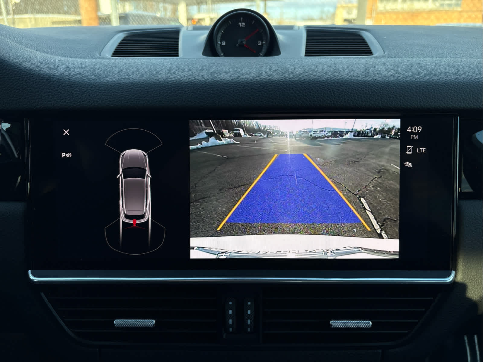 2022 Porsche Cayenne Platinum Edition AWD