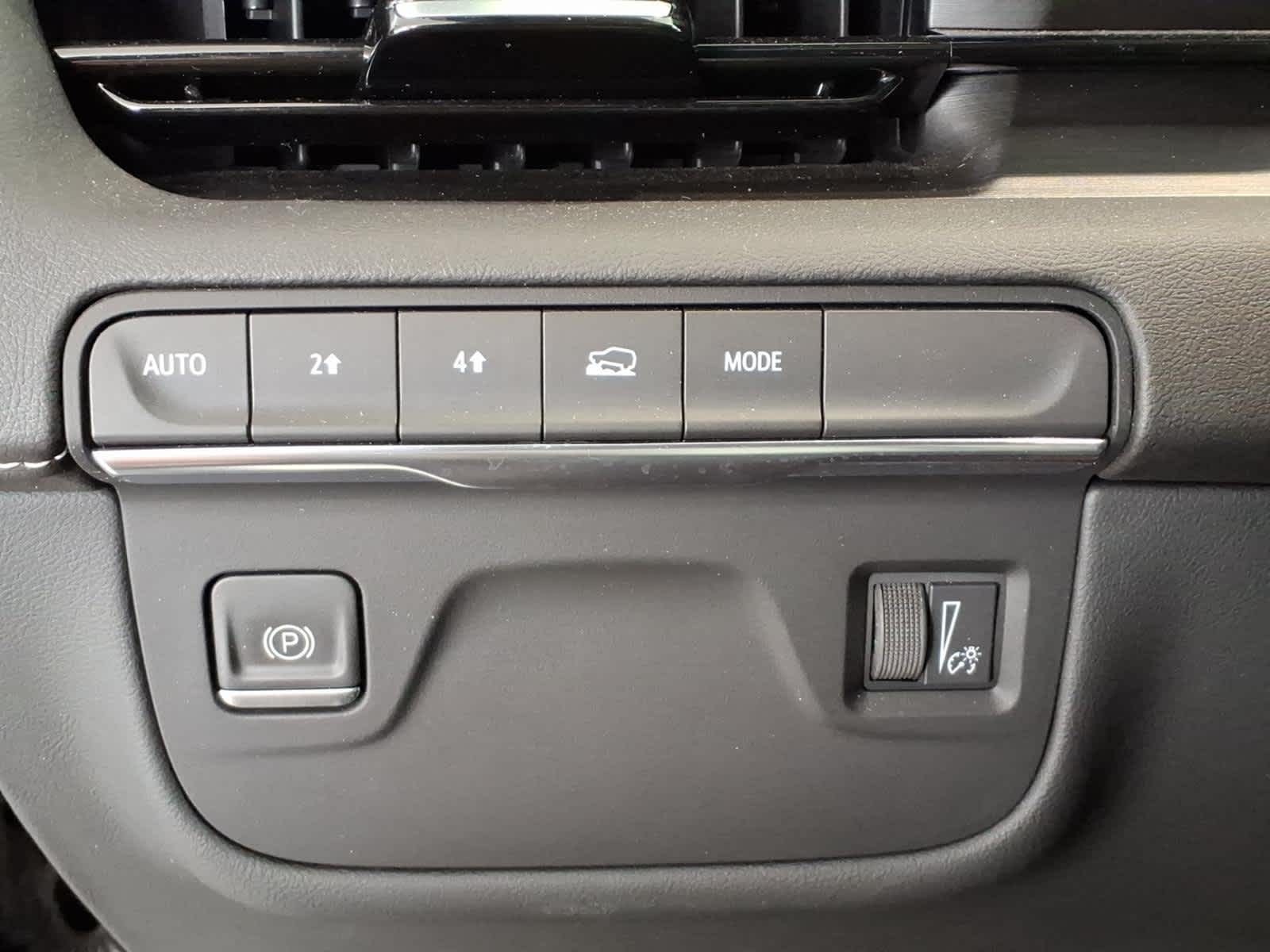 2023 Cadillac Escalade 4WD 4dr Premium Luxury