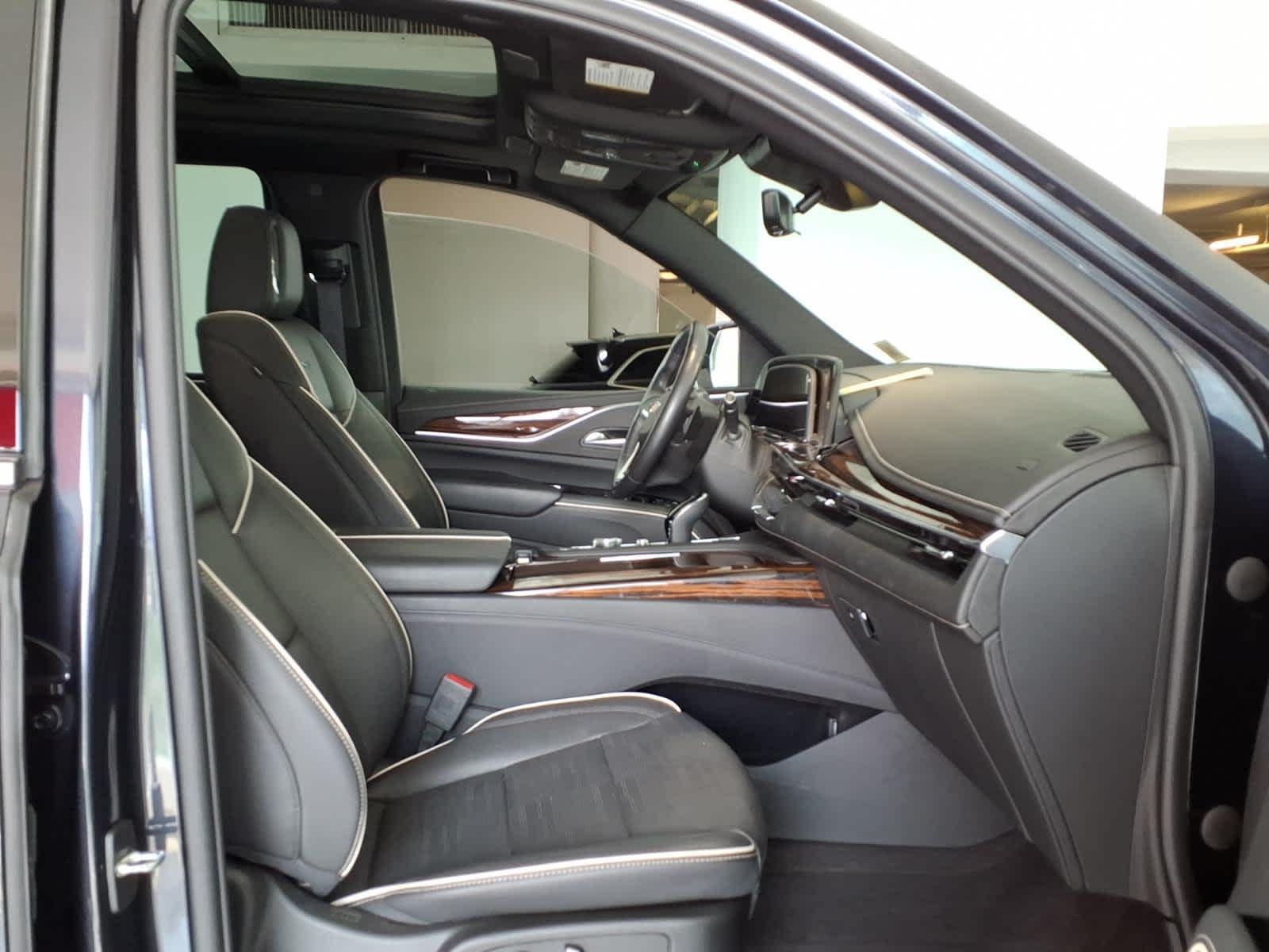 2023 Cadillac Escalade 4WD 4dr Premium Luxury