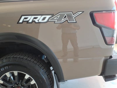 2024 Nissan Titan 4x4 Crew Cab PRO-4X