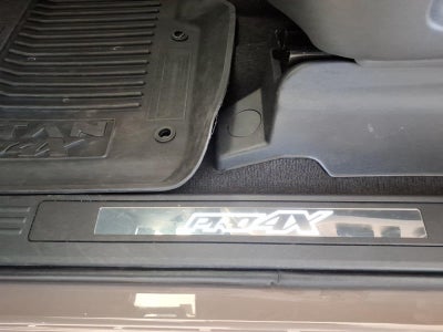 2024 Nissan Titan 4x4 Crew Cab PRO-4X