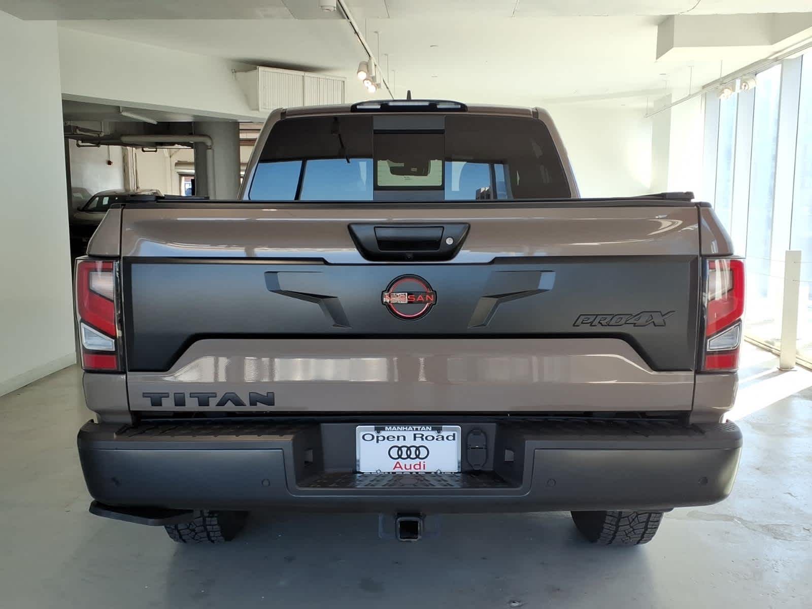 2024 Nissan Titan 4x4 Crew Cab PRO-4X