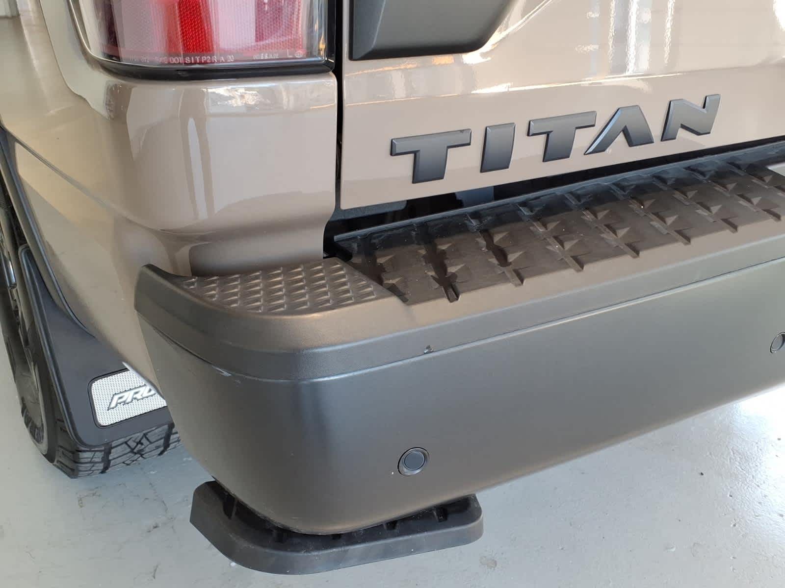 2024 Nissan Titan 4x4 Crew Cab PRO-4X