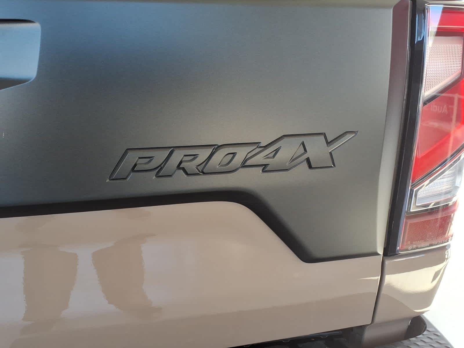 2024 Nissan Titan 4x4 Crew Cab PRO-4X