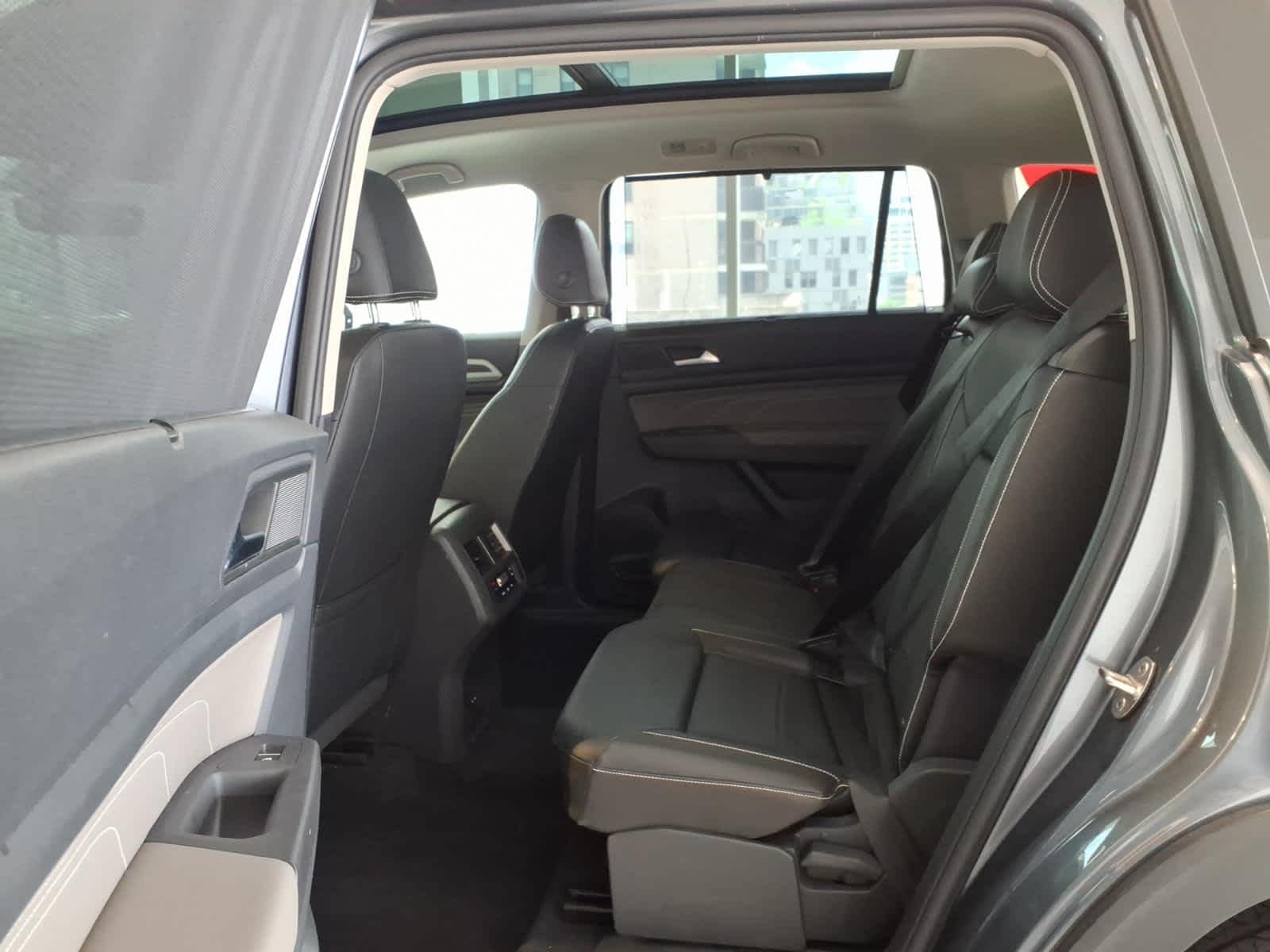 2023 Volkswagen Atlas 3.6L V6 SE w/Technology 4MOTION