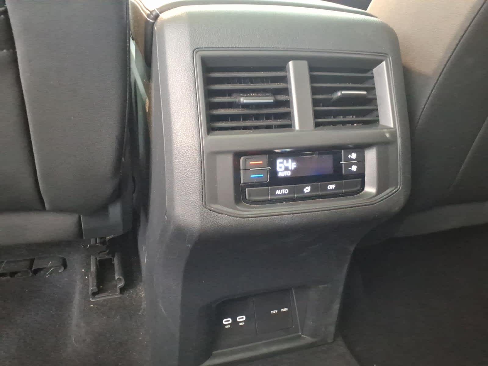 2023 Volkswagen Atlas 3.6L V6 SE w/Technology 4MOTION