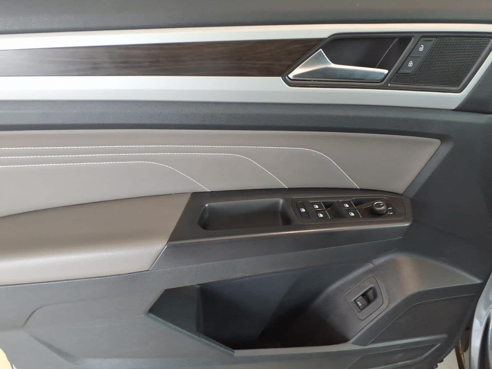 2023 Volkswagen Atlas 3.6L V6 SE w/Technology 4MOTION