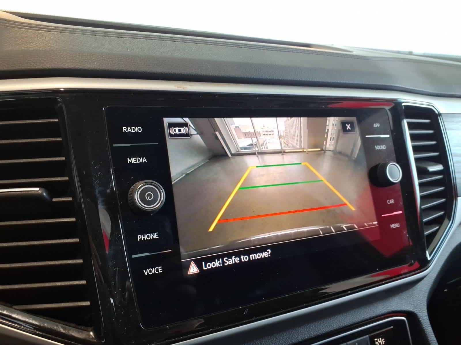 2023 Volkswagen Atlas 3.6L V6 SE w/Technology 4MOTION