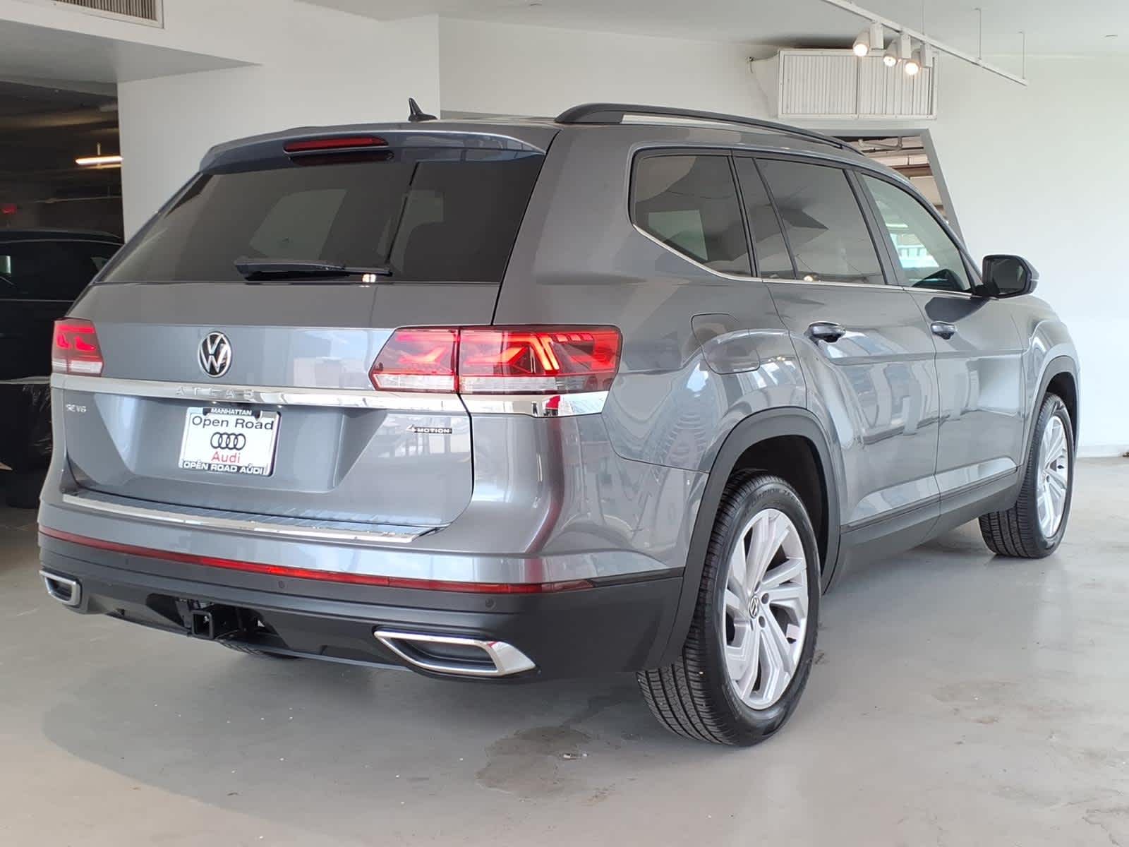 2023 Volkswagen Atlas 3.6L V6 SE w/Technology 4MOTION