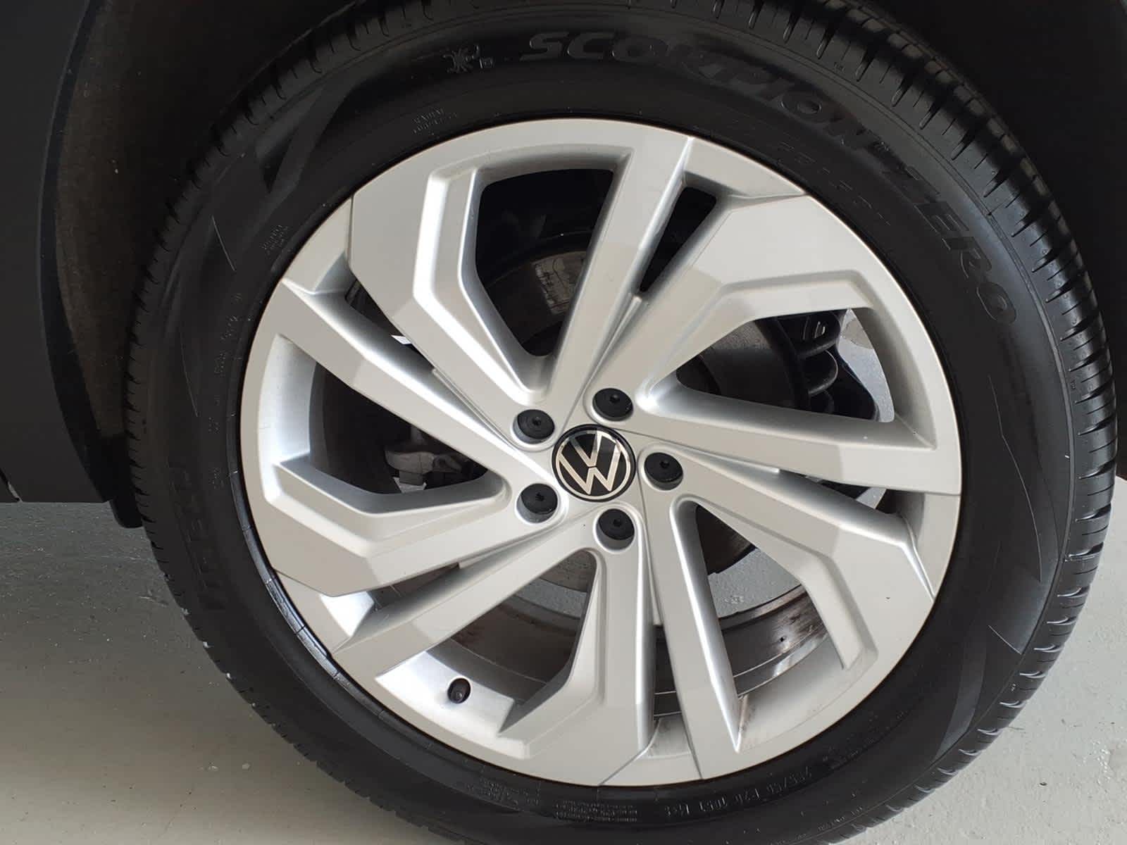 2023 Volkswagen Atlas 3.6L V6 SE w/Technology 4MOTION