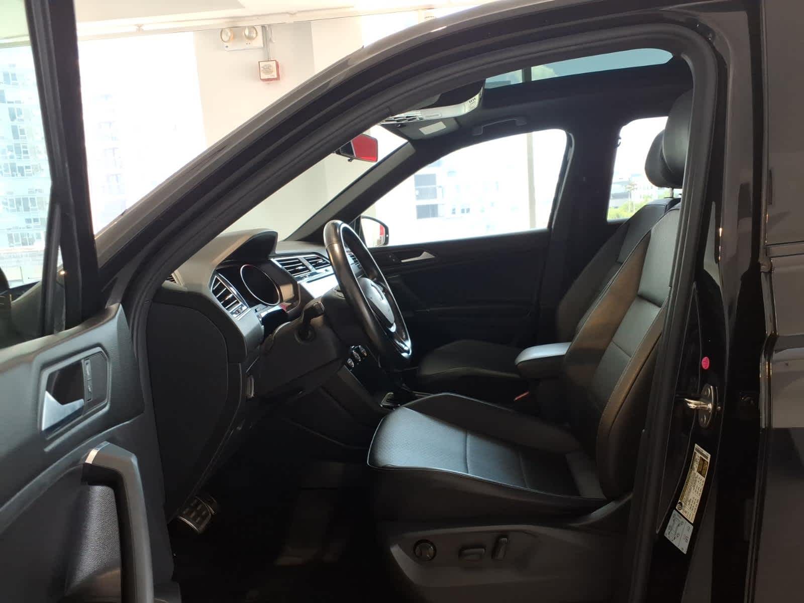 2020 Volkswagen Tiguan 2.0T SE R-Line Black 4MOTION