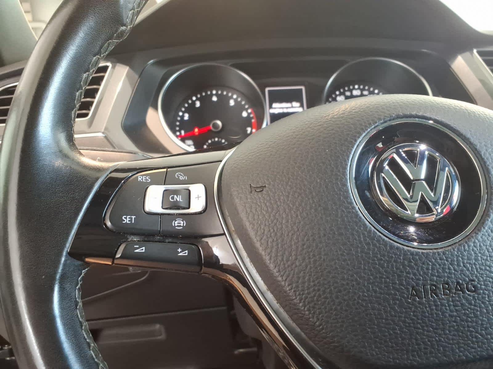 2020 Volkswagen Tiguan 2.0T SE R-Line Black 4MOTION
